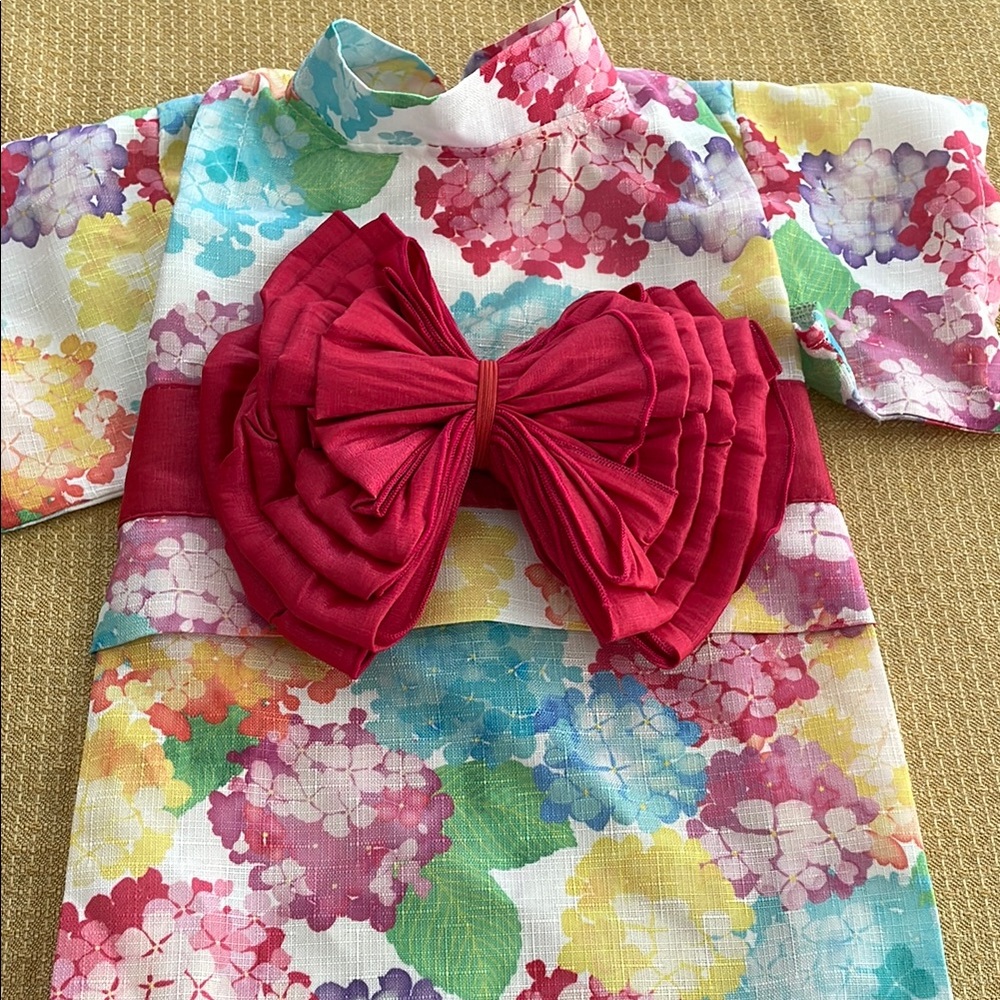 Floral Kimono with Red Bow dog outfit. Does not come with dog.🥰 - Picture 1 of 5